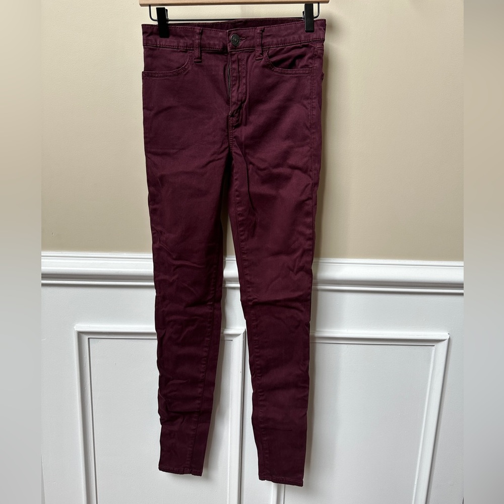 Maroon American Eagle Hi-Rise Jegging